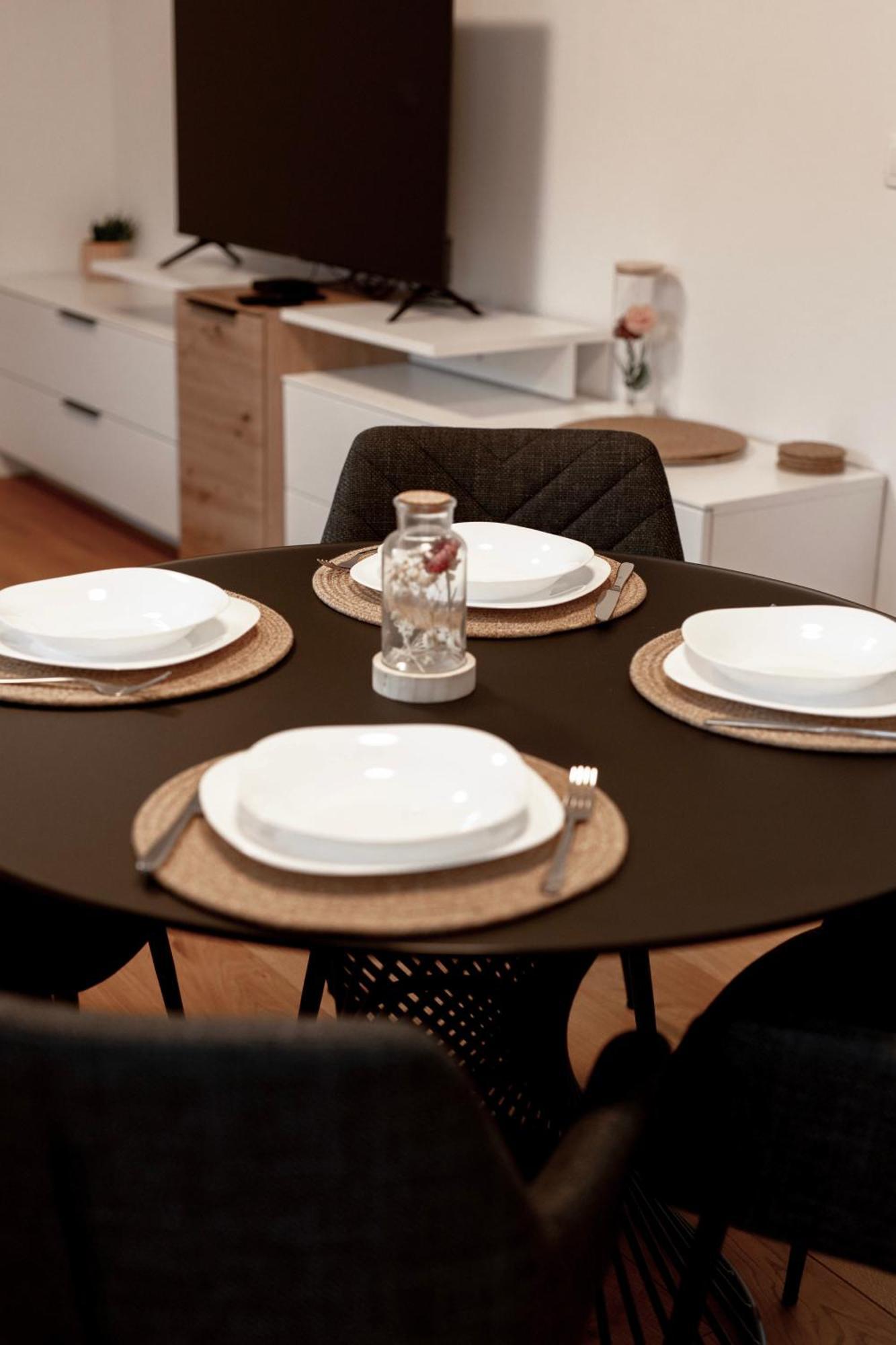 Aura Apartments Zirovnica Ngoại thất bức ảnh