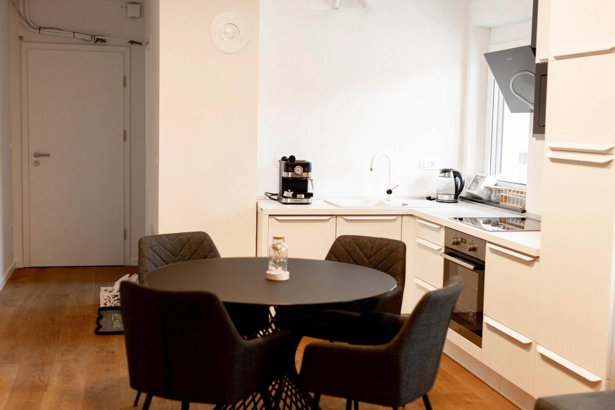 Aura Apartments Zirovnica Ngoại thất bức ảnh